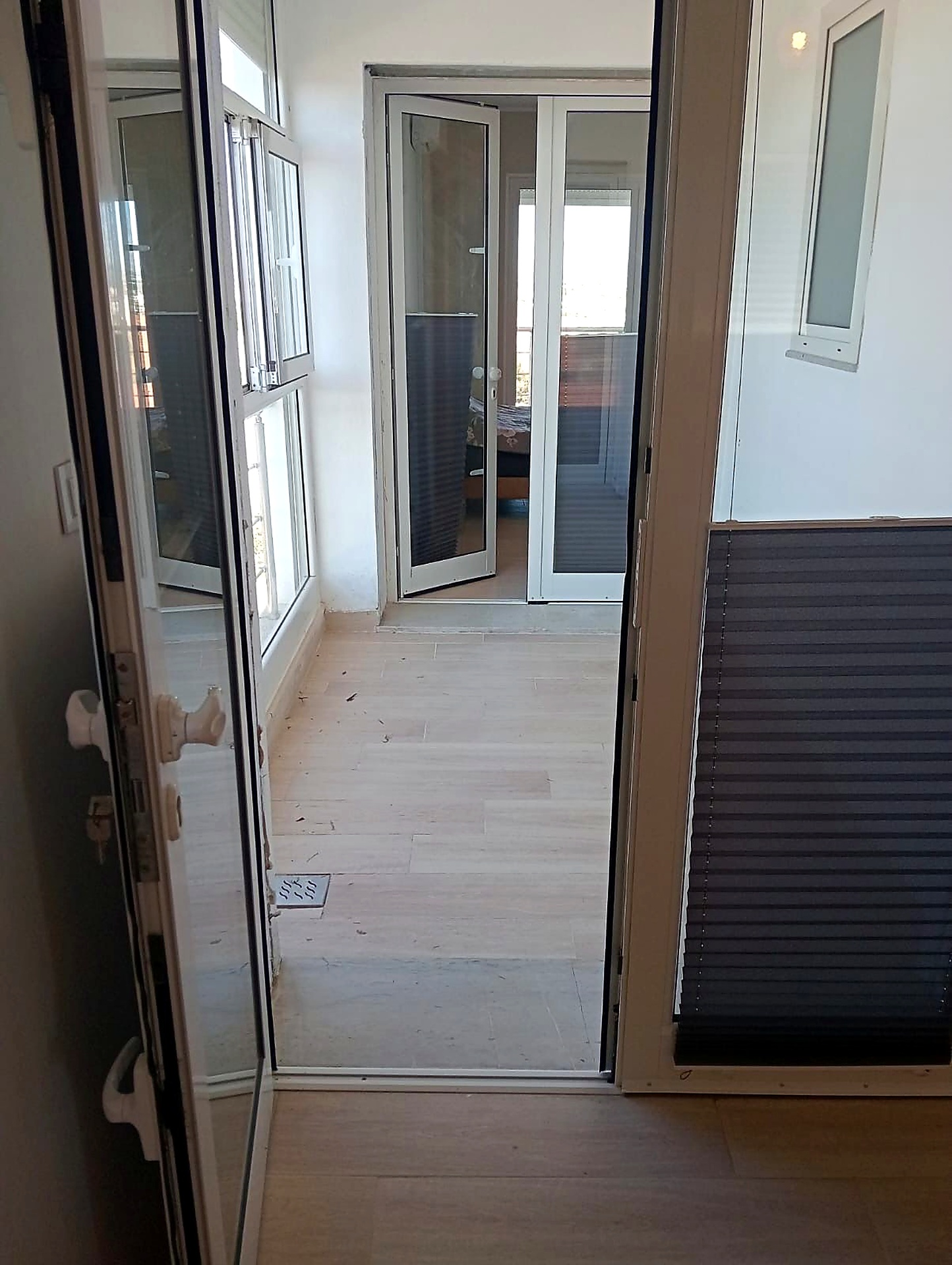 Bright winter garden veranda connecting the bedrooms